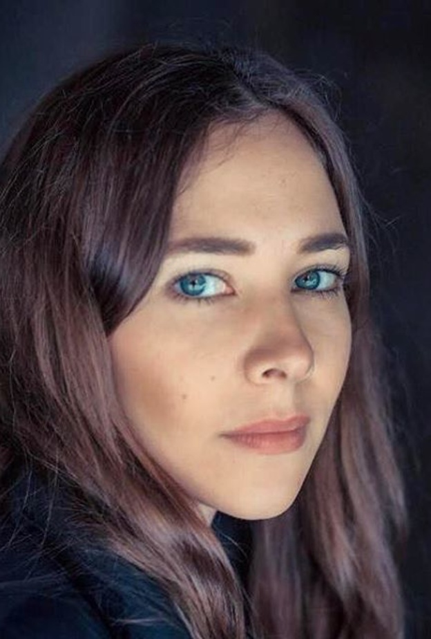 فاطمة البنوي