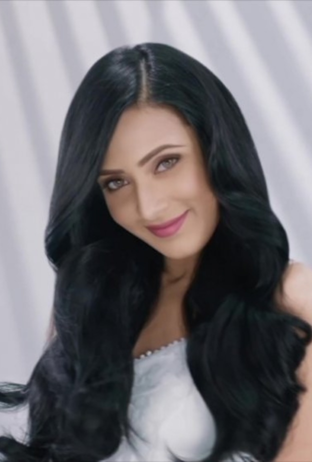  سبعة زيوت فى واحد.. زيت شعر طبيعى 100٪ يمتزج لشعر قوى وجميل من Emami