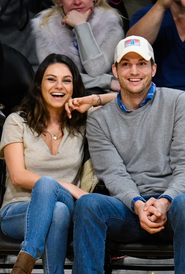  ميلا كونيس Ashton Kutcher وأشتون كوتشر Mila Kunis
