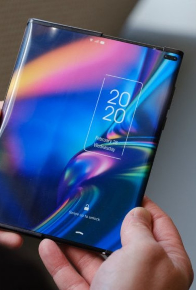 موعد ظهور شاشات سامسونغ القابلة للف