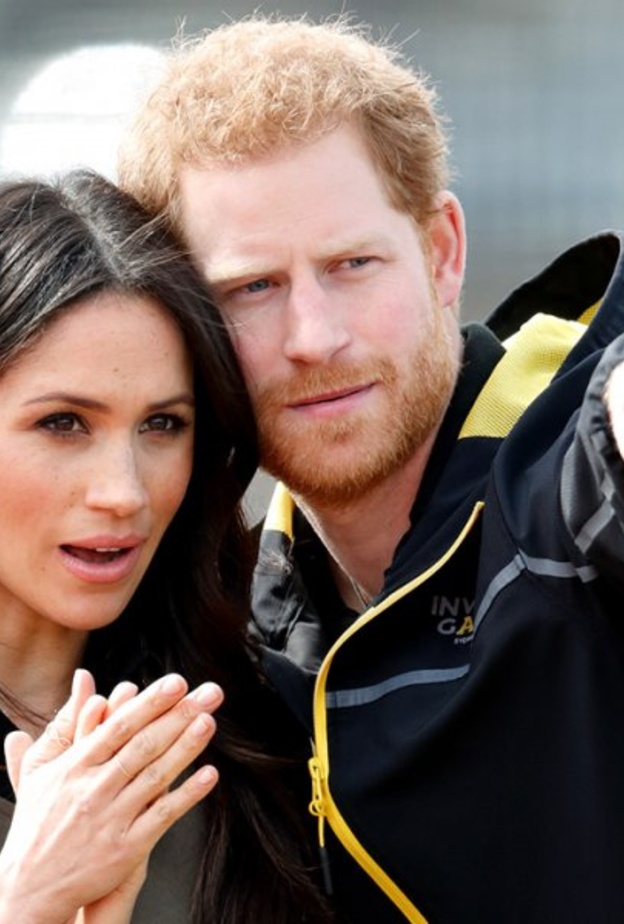 الأمير هاري يتنزه على الشاطئ بدون ميغان ماركل في أحدث ظهور له