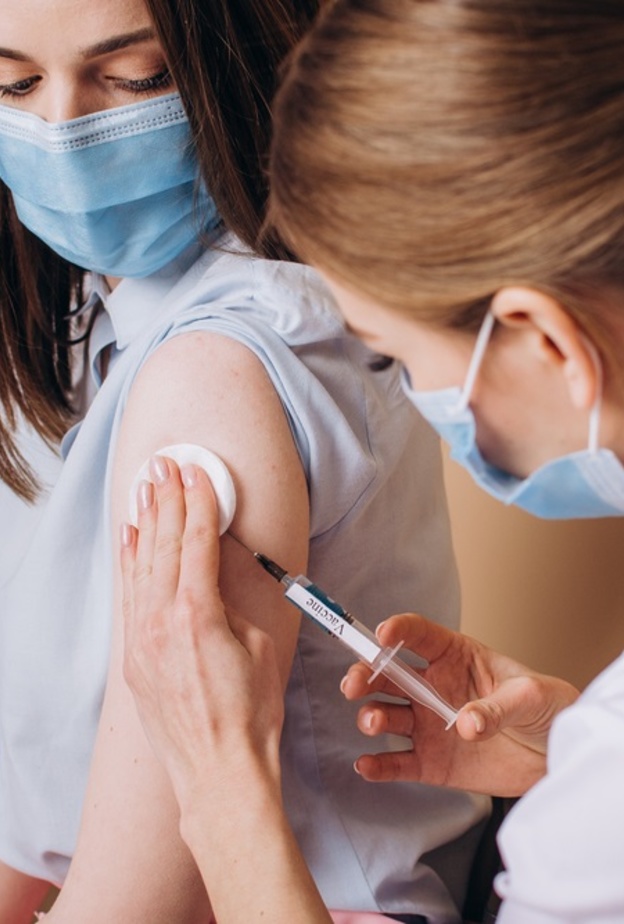  هل سيصبح لقاح فيروس كورونا لزاما علينا كل عام