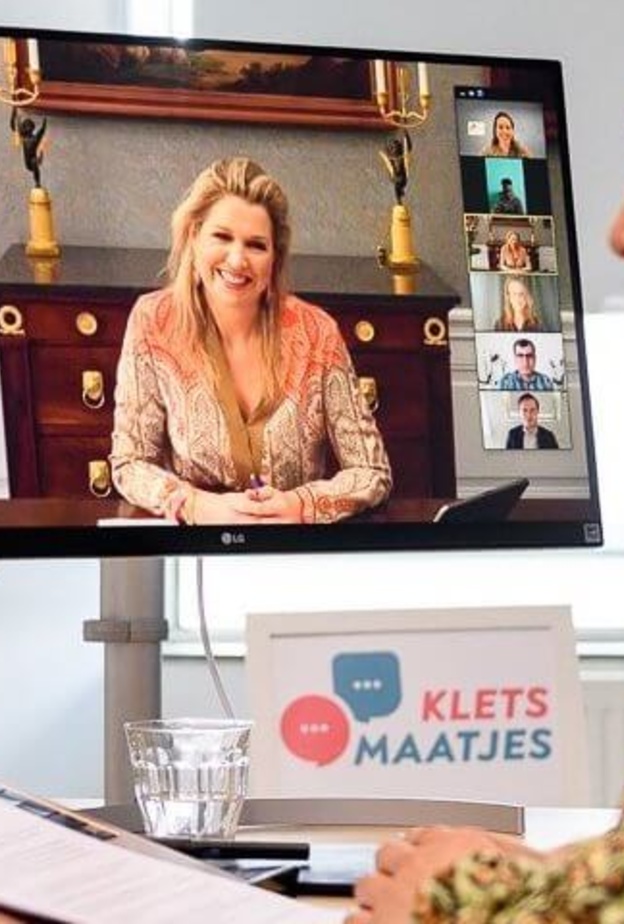 الملكة ماكسيما تجتمع مع ممثلين لمؤسسة خيرية لتعليم اللغة الهولندية