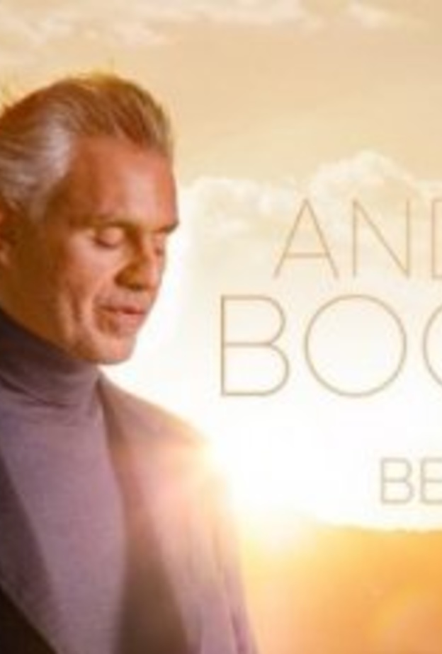 أسطورة الأوبر الإيطالي أندريا بوتشيلي يصل مطار العلا الدولي