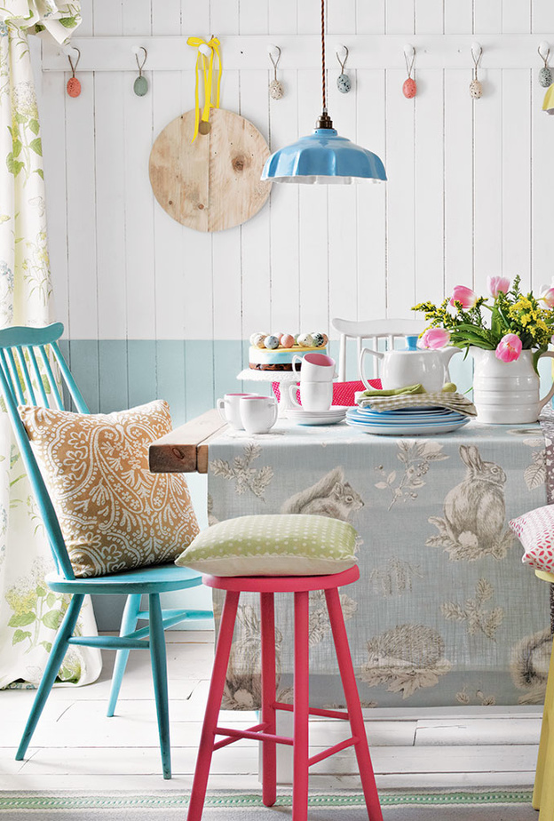 الألوان المبهجة في ديكورات موائد طعام ربيعية