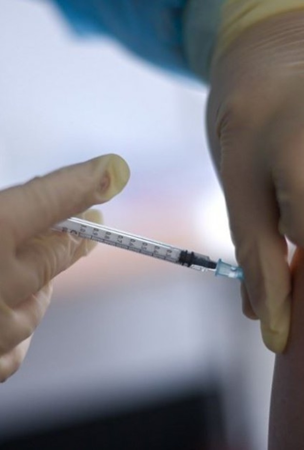 ماهي الاعراض الشائعة بعد تلقي لقاح كورونا