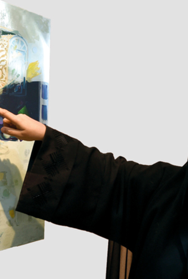 الفنانة الإماراتية القديرة منى الخاجة