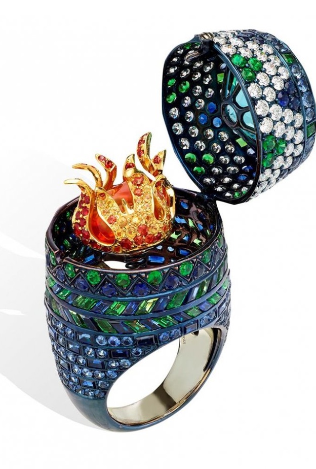 خاتم من ليديا كورتاي Lydia Courteille