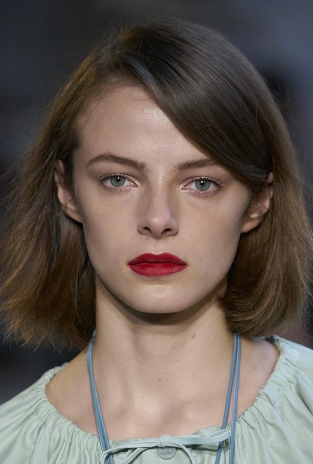 صيحة الغرّة بأساليب شبابيةمن دور الازياء 2021