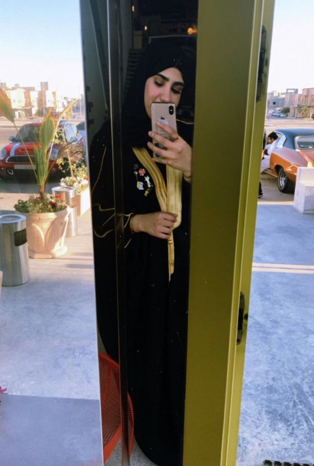 الباريستا السعودية الموهوبة خزنة السكيبي