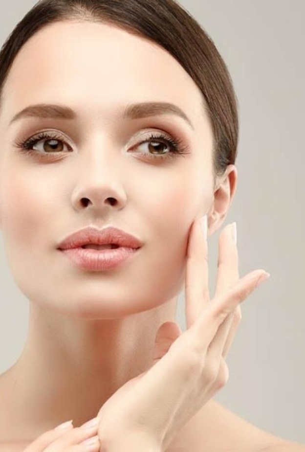 افضل ماسكات طبيعية من زيت الزيتون والعسل والألوفيرا لبشرة مشرقة