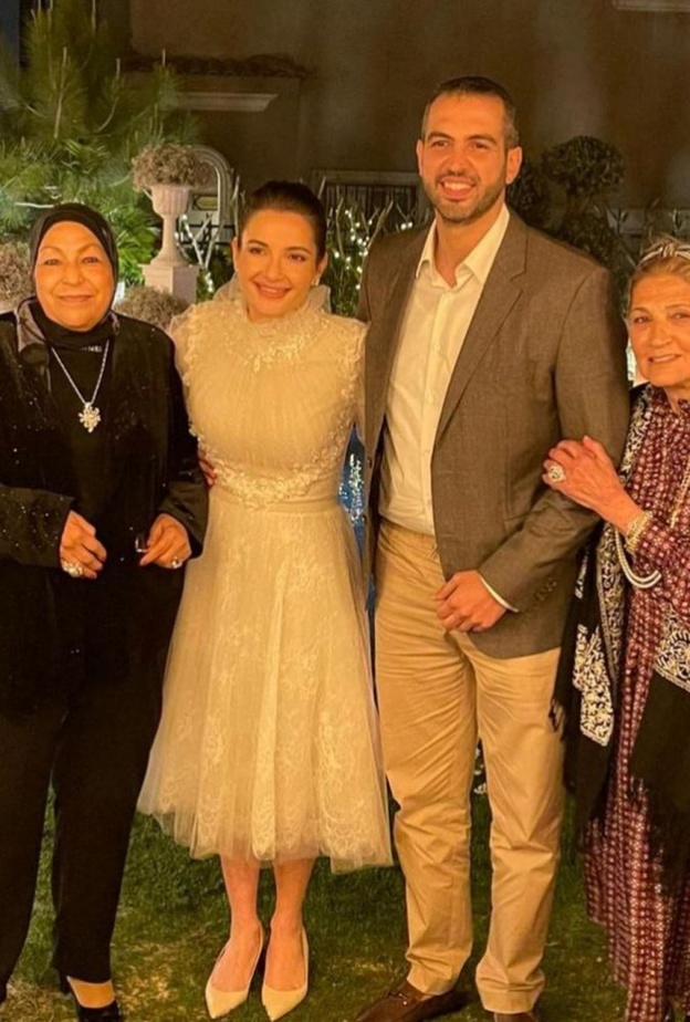 خطوبة شام الذهبي