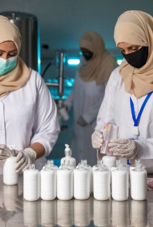 تمكين السعوديات تدشين مصنع الورد الطائفي روزيار 