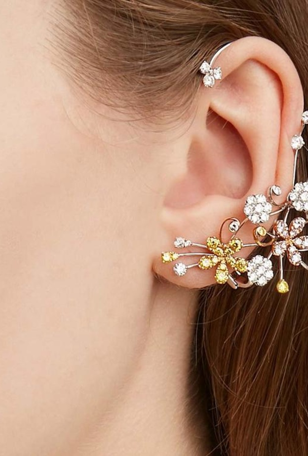 أقراط Cherry Blossom من David Morris