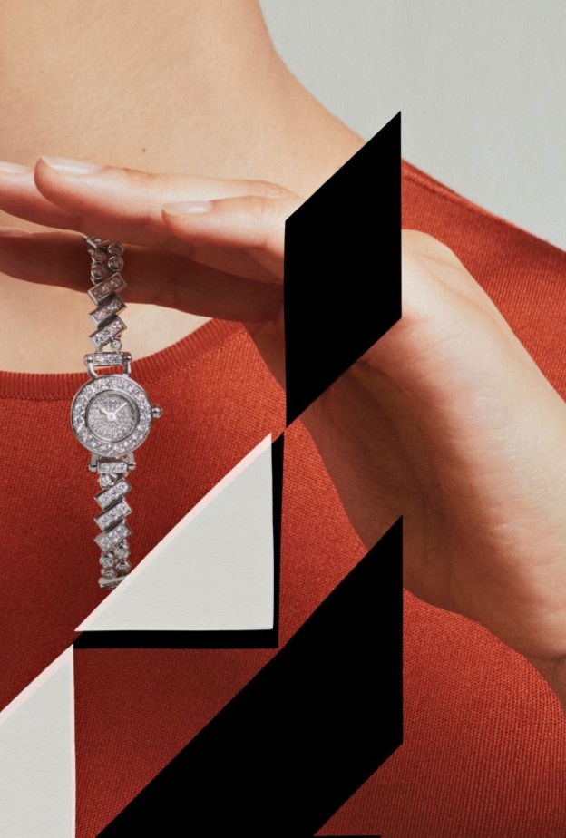 ساعة Faubourg Polka من Hermès معاصرة تتغّنى بالوقت المدي