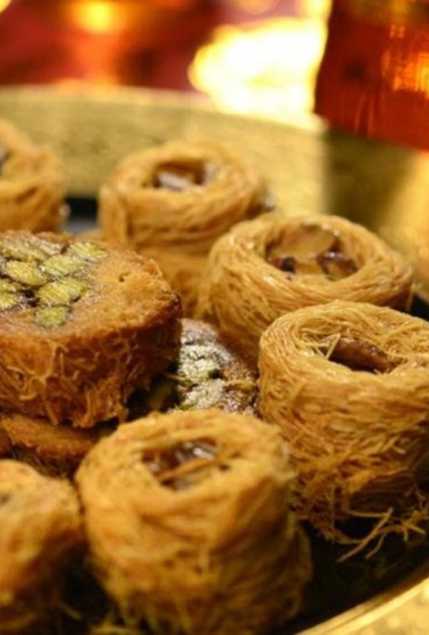  ما هو الوقت المناسب لتناول الحلويات في شهر رمضان