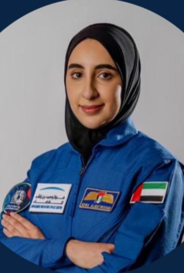 نورا المطروشي.. أول رائدة فضاء عربية إماراتية 