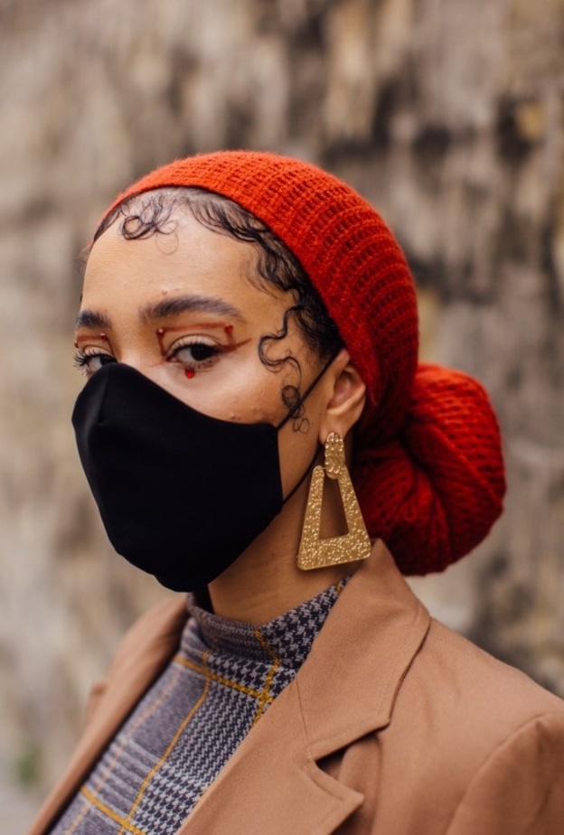 رسم الحواجب بطريقة مثالية