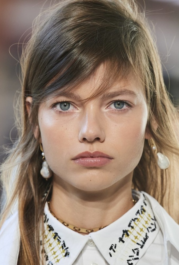 مستحضرات جمال لتطبيق مكياج نيود ناعم في شهر رمضان 2021