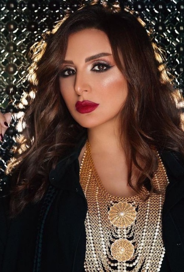 ابرز تسريحات شعر ومكياج النجمات هذا الاسبوع من الاجمل 2021