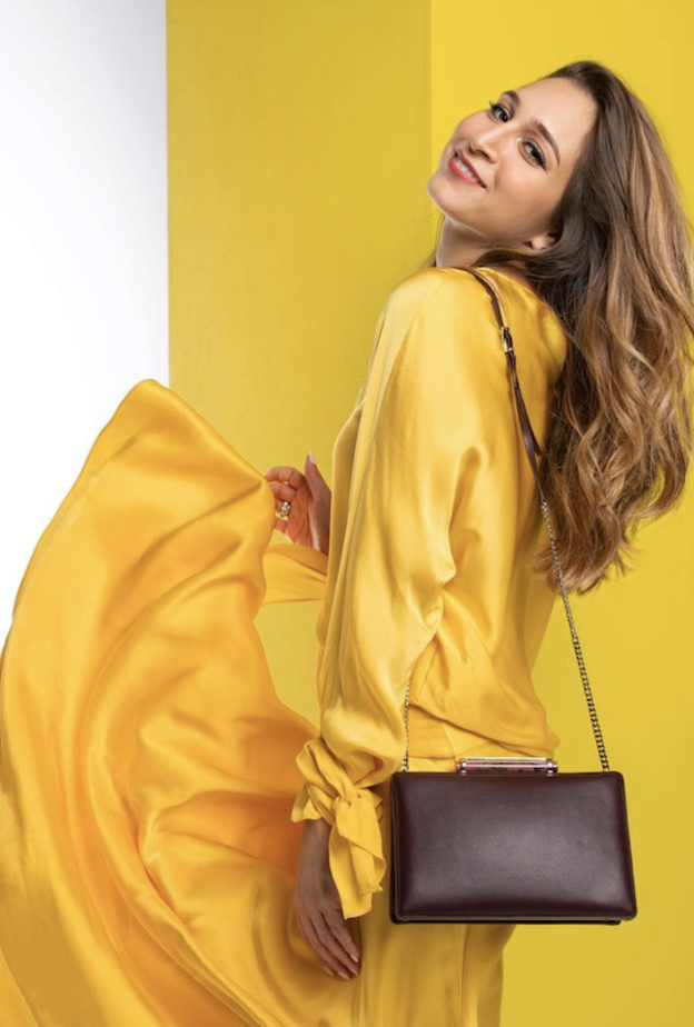 ازياء ربيعية ملونة مستوحاة من اطلالات دانا غندور