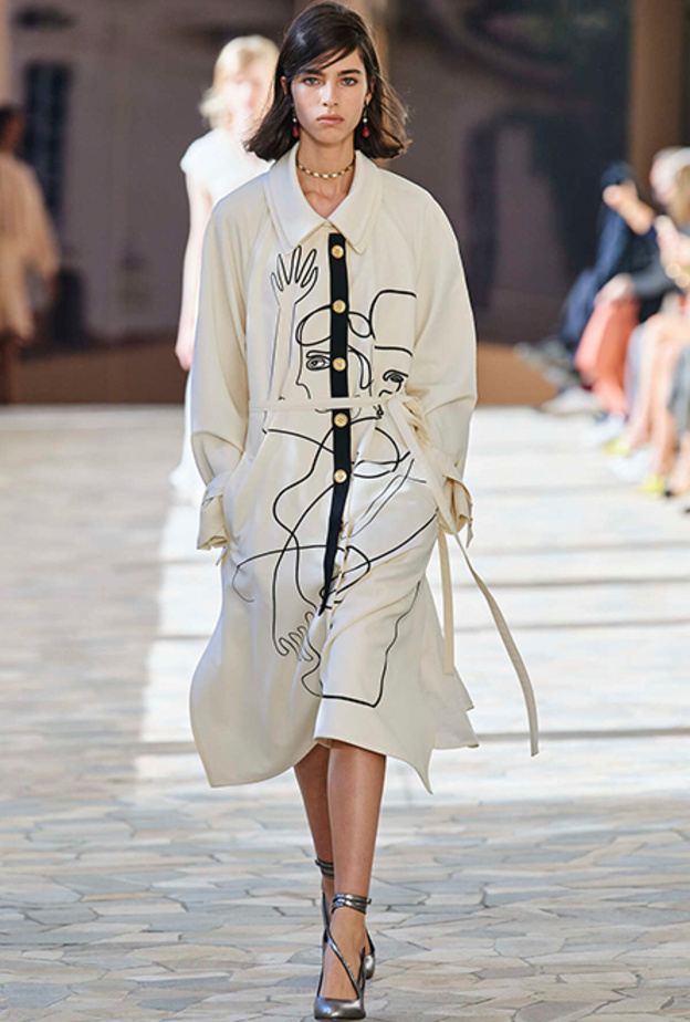 فساتين باسلوب القميص الابيض والمزخرف من وحي Ports 1961