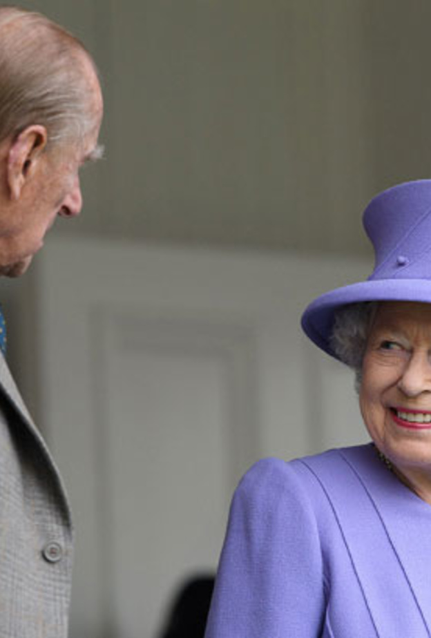 لماذا رفض الأمير فيليب الحصول على صورة الملكة كهدية؟