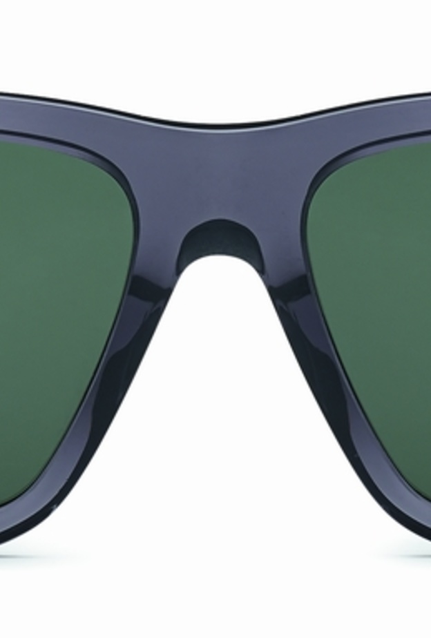 علامة "SALVATORE FERRAGAMO" تزيح الستار عن نظارة جديدة للرجال لموسم صيف وربيع 2021