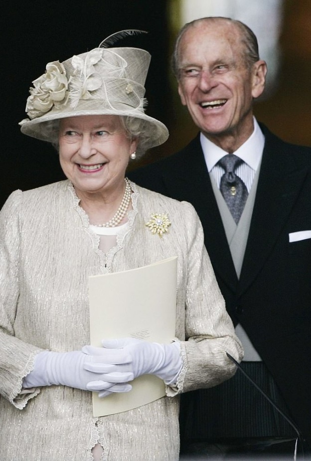 أفراد العائلة المالكة البريطانية يخططون لمرافقة الملكة في مهماتها الرسمية القادمة