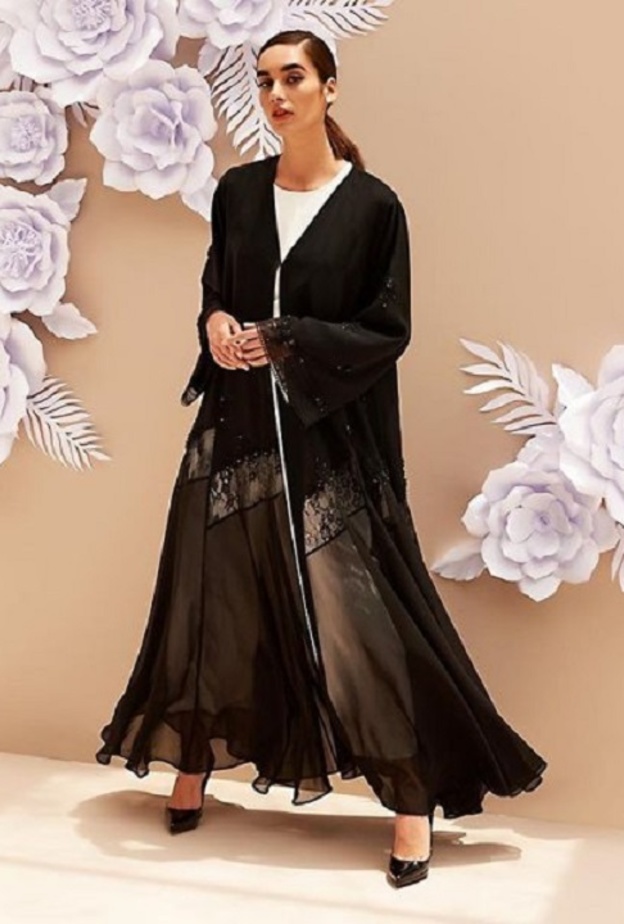  عبايات للعروس من موزان