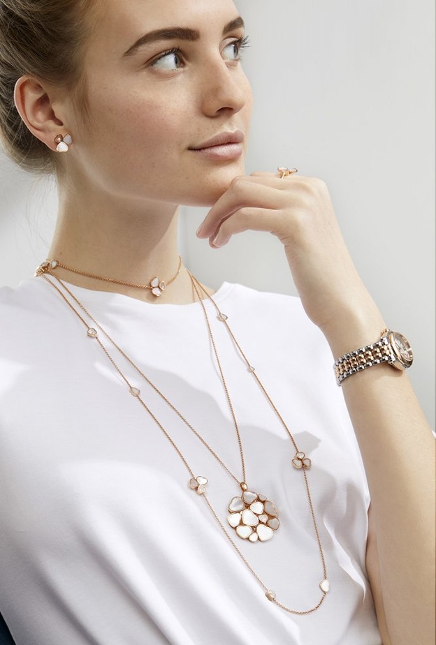 موديلات سلاسل طويلة تليق بإطلالة العباءة في رمضان