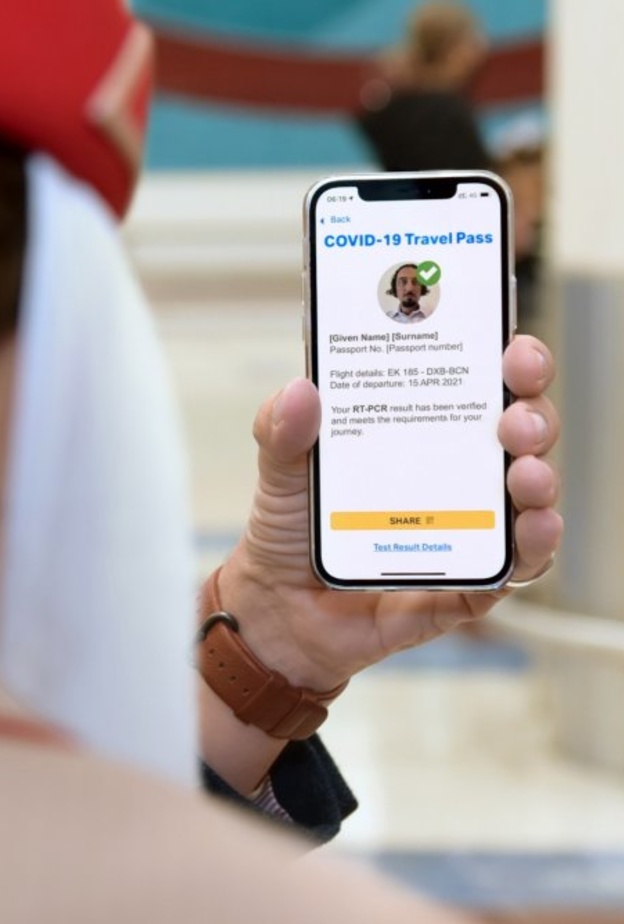 طيران الامارات تبدأ تجارب جواز سفر أياتا