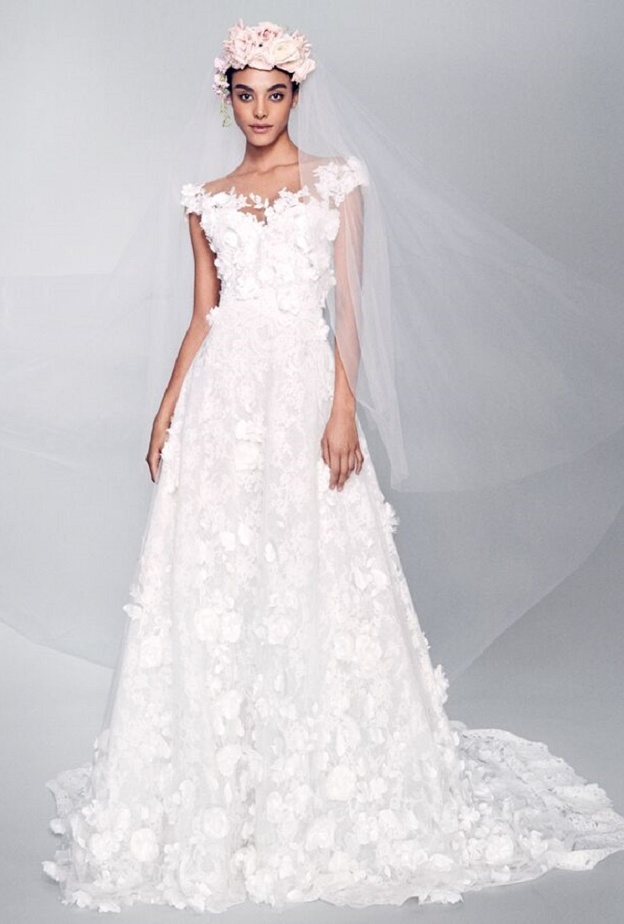 فستان زفاف مطرز بالورود ثلاثية الابعاد من marchesa