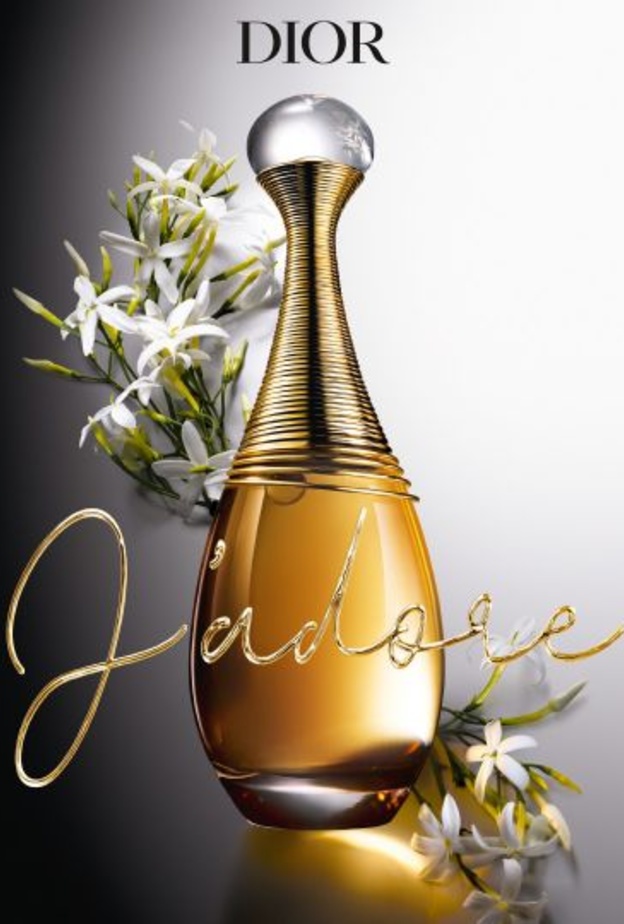 الأزهار في قلب عطر J’adore Eau de Parfum Infinissime.. من أجمل الابداعات