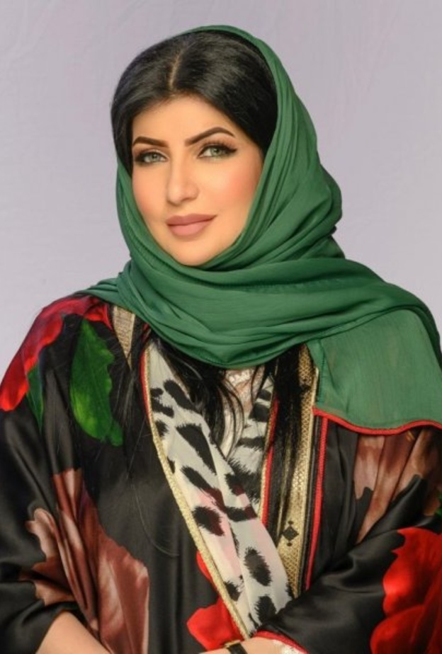 مصممة الأزياء سناء ابوحجر