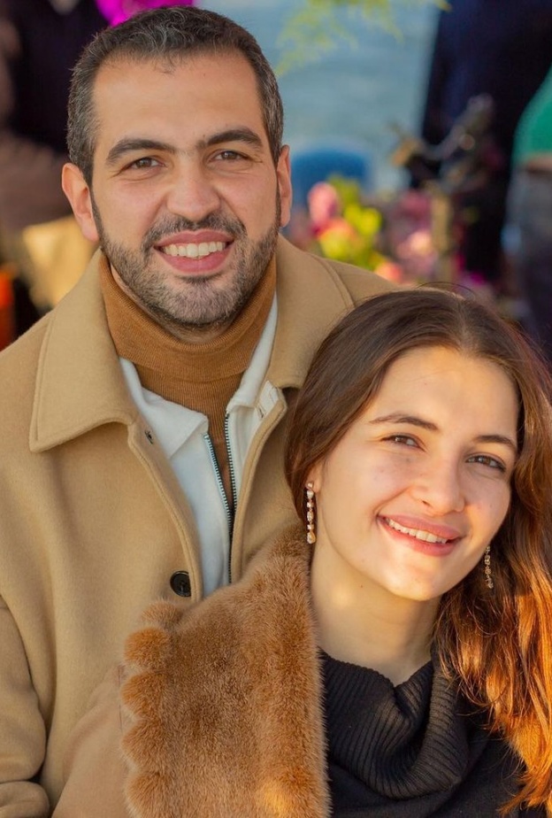 شام الذهبي وخطيبها 