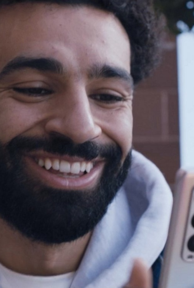 سفير علامة أوبو "محمد صلاح" يدعو متابعيه للإنضمام إليه في نشر بهجة الأجواء الرمضانية