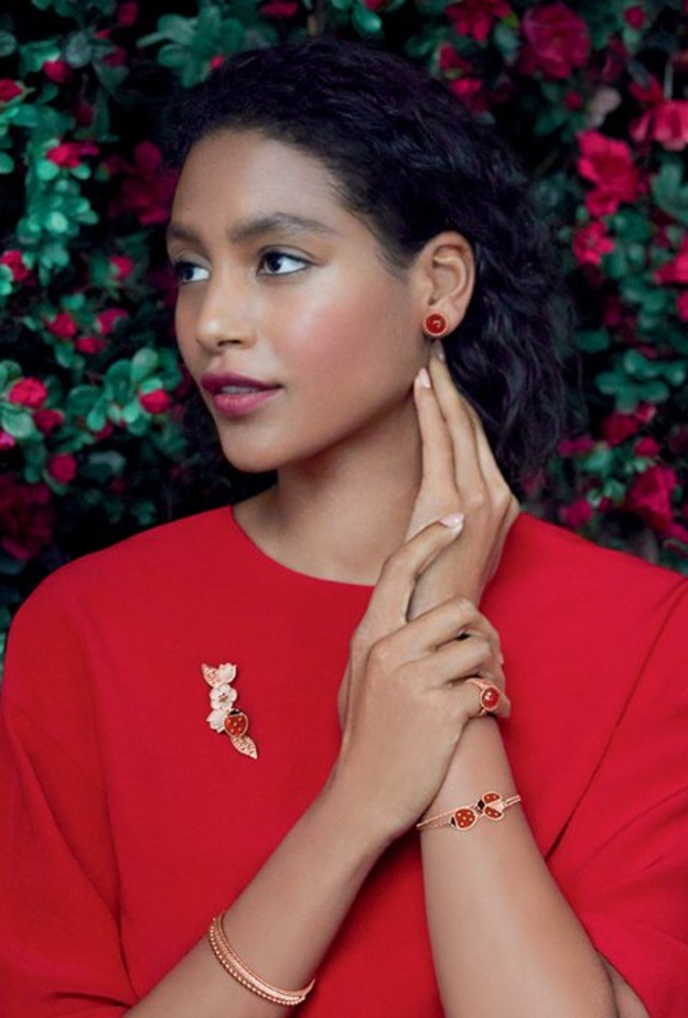 أناقتك في سهرات رمضان بأجمل موديلات البروش