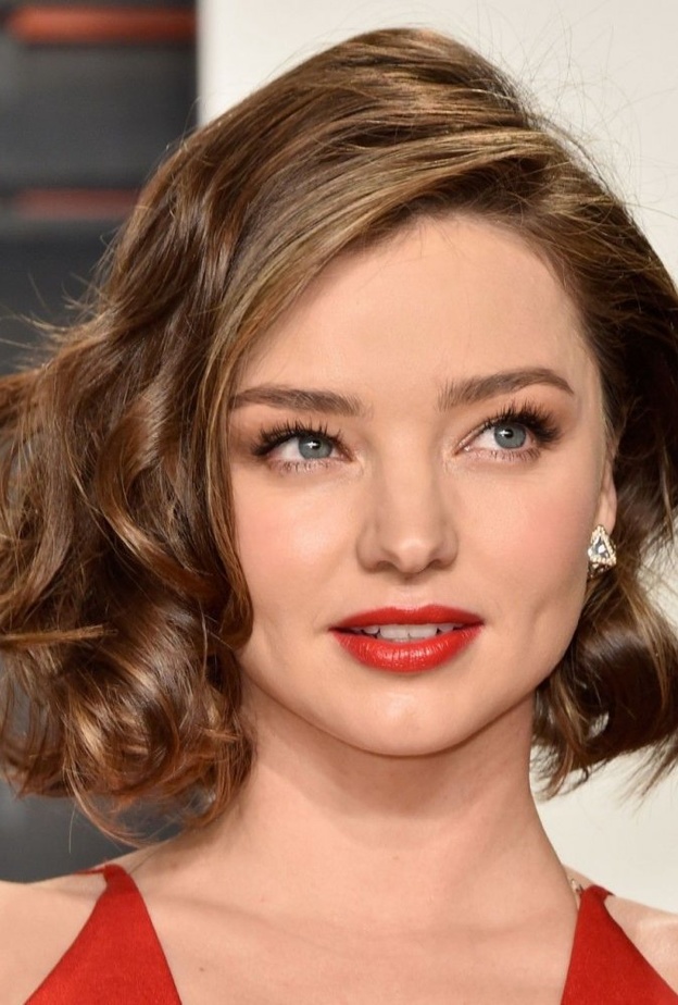 ميراندا بالشعر القصير الويفي