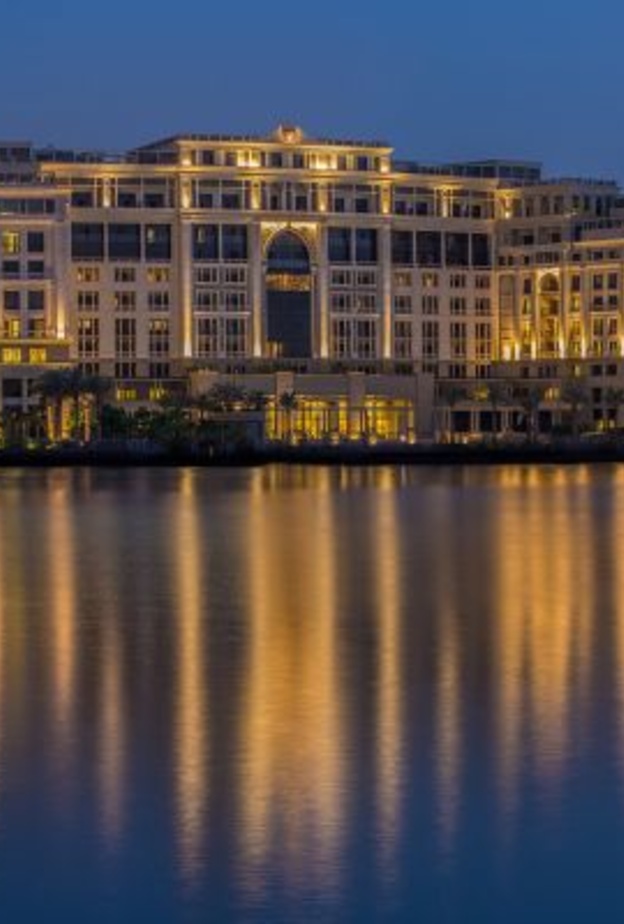 عروض الإقامة خلال شهر رمضان المبارك وعيد الفطر وفصل الصيف في فندق بلازو ڤيرساتشي دبي