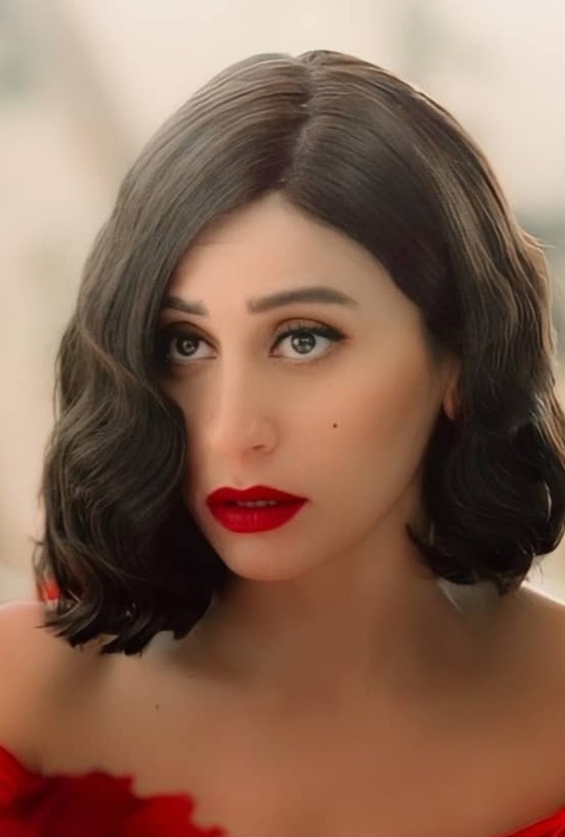 دينا الشربيني