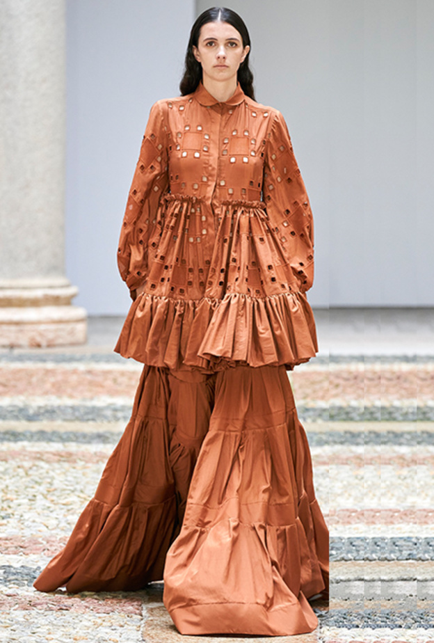 فساتين محجبات واسعة مع الكشكش لرمضان 2021 من وحي Mario Dice