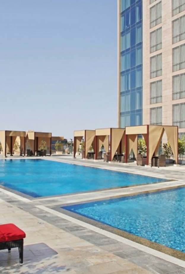 فرص وعروض مميزة من أسكوت العالمية للفنادق لأعضاء برنامج "مكافآت أسكوت ستار"