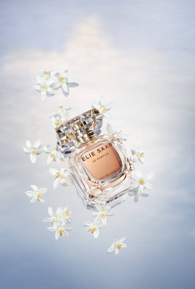عطر إيلي صعب يحتفل بعشر ة أعوام مفعمة بعبق الأنوثة