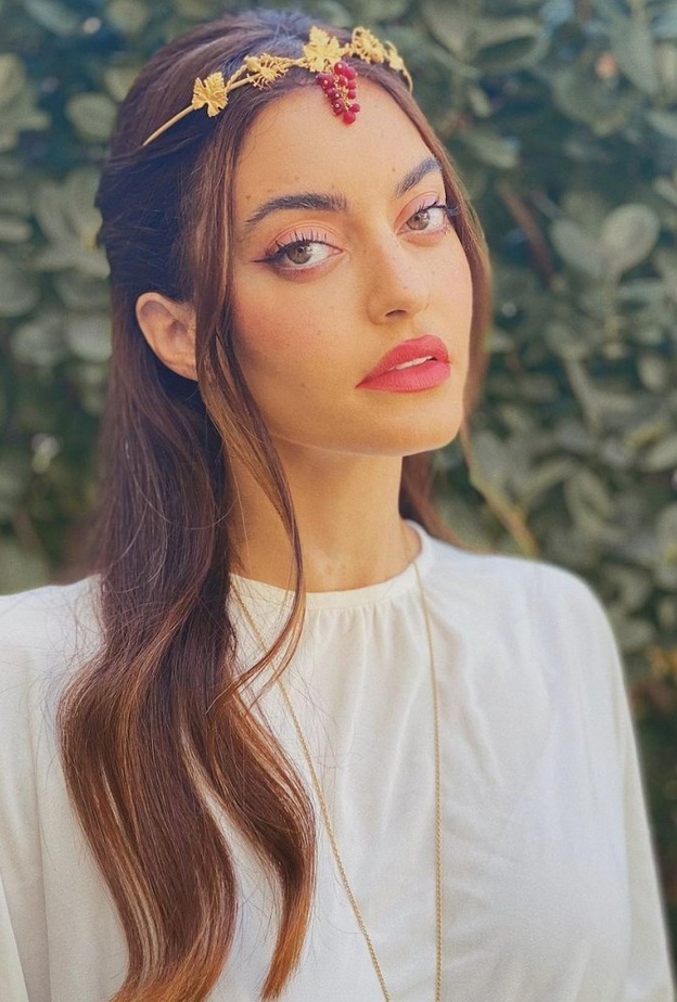  افكار تسريحات شعر كلاسيكية بأسلوب كارن وازن لإطلالة رائعة في شهر رمضان