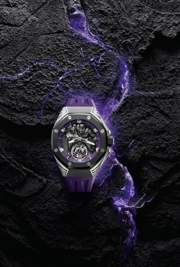 ساعة Oak Concept Black Panther