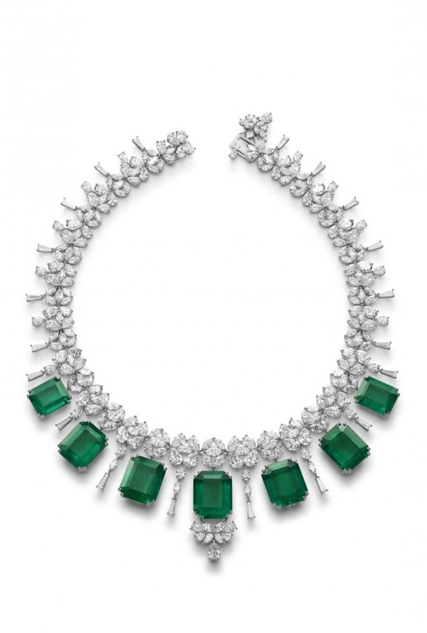  عقد من شوبارد Chopard