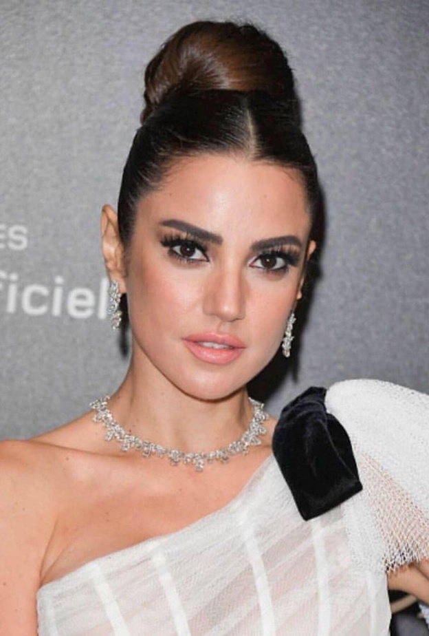 اجمل تسريحات الشعر المرفوع