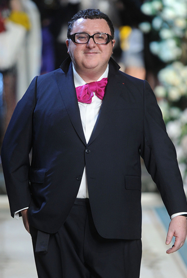 مصمم الازياء البير الباز اسم لمع في عالم الموضة العالمية