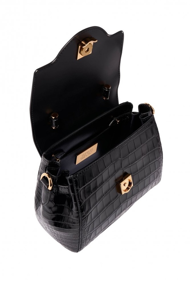  مجموعة محدودة الإصدار لـVersace من حقيبة La Medusa